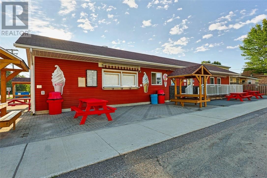 276 Nipissing Street, Sturgeon Falls, Ontario