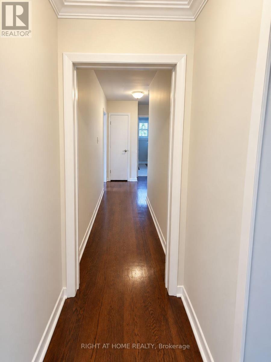 7 The Links Road, Toronto, Ontario  M2P 1T4 - Photo 16 - C13750924