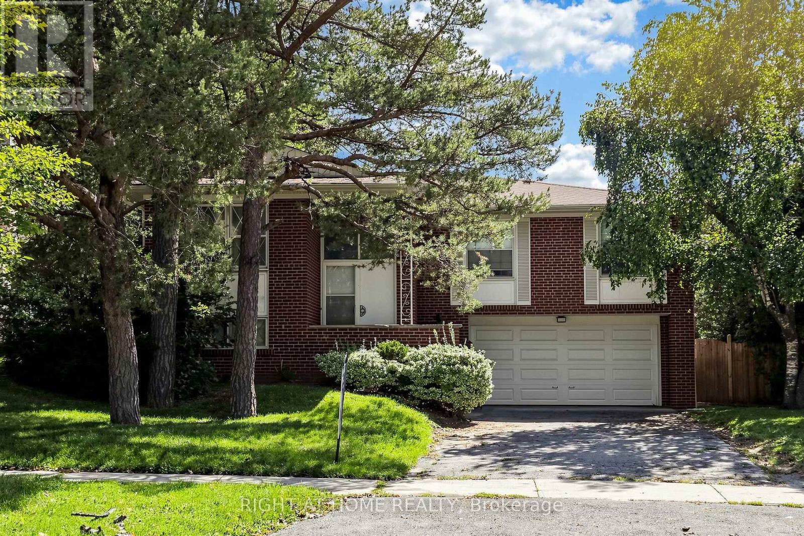 7 The Links Road, Toronto, Ontario  M2P 1T4 - Photo 18 - C13750924