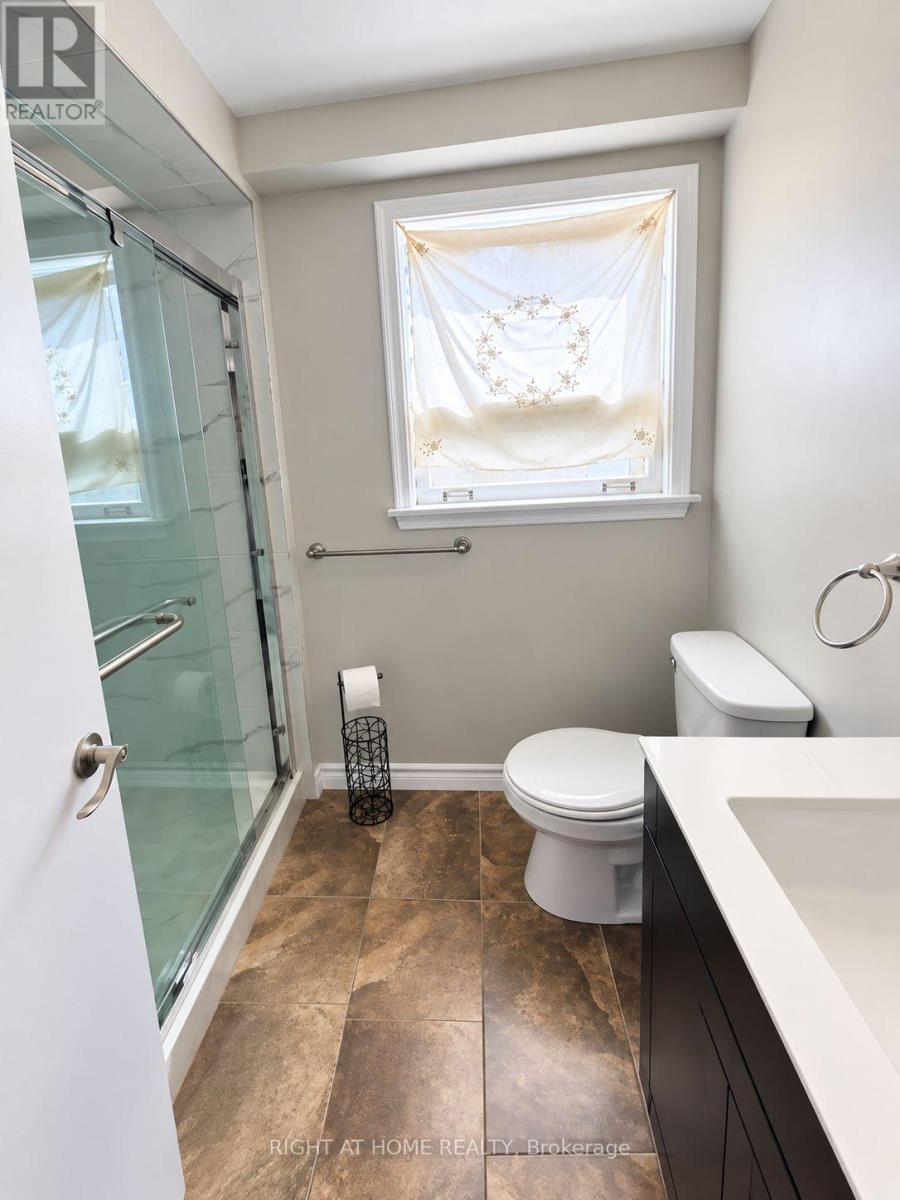 7 The Links Road, Toronto, Ontario  M2P 1T4 - Photo 12 - C13750924