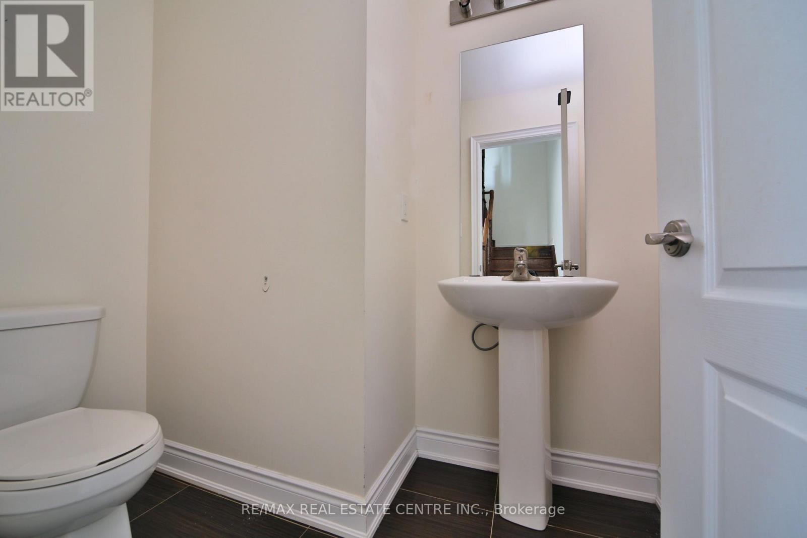 211 Appleton Court, Newmarket, Ontario  L3Y 0B8 - Photo 12 - N13741010