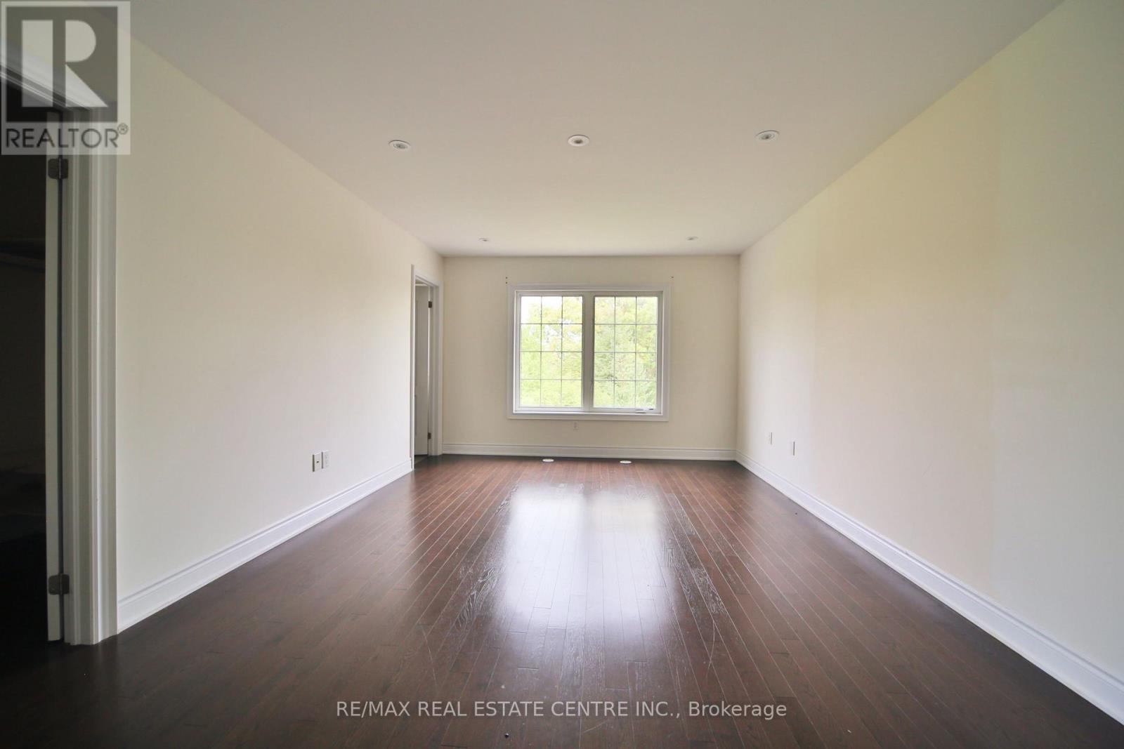 211 Appleton Court, Newmarket, Ontario  L3Y 0B8 - Photo 18 - N13741010