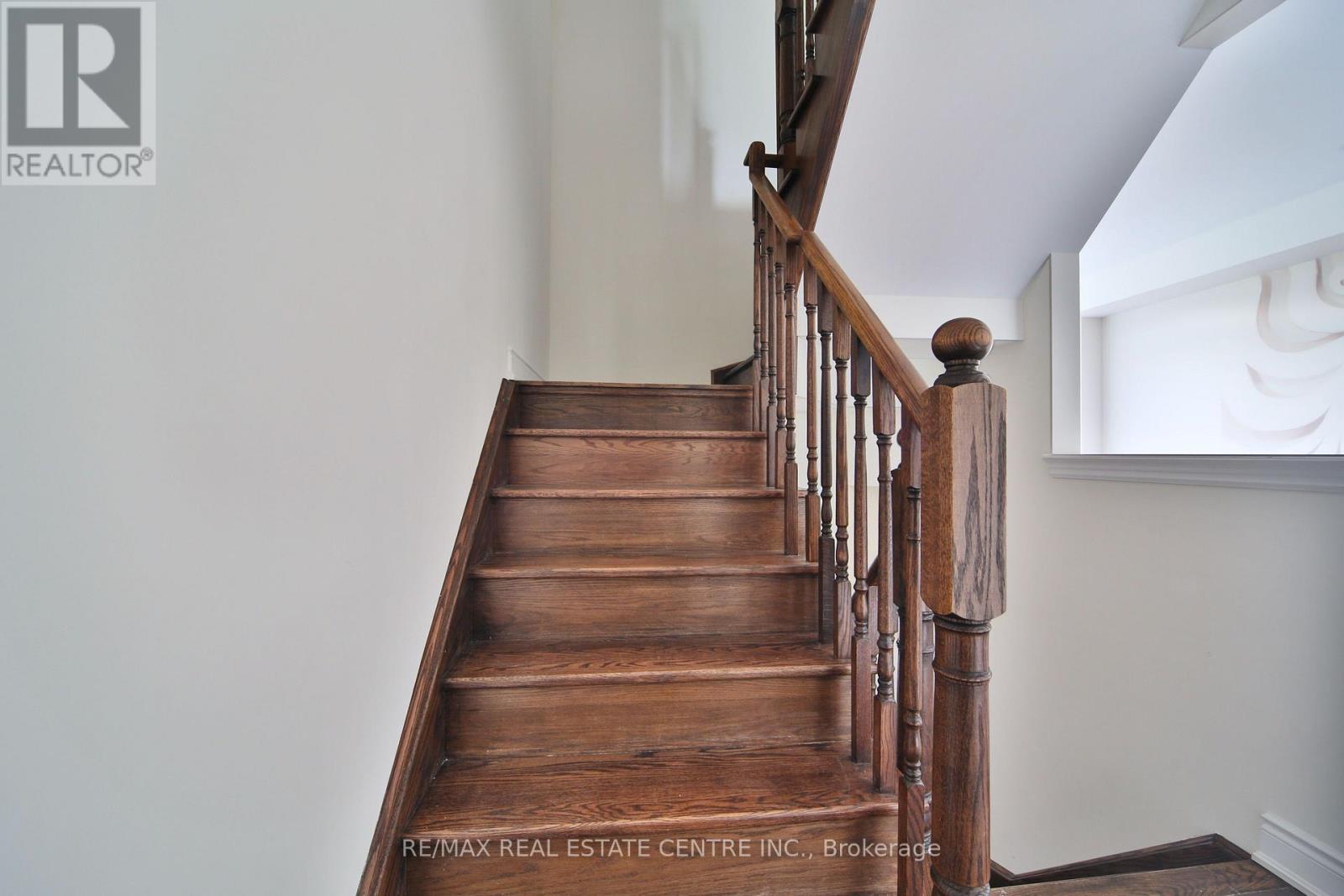 211 Appleton Court, Newmarket, Ontario  L3Y 0B8 - Photo 13 - N13741010
