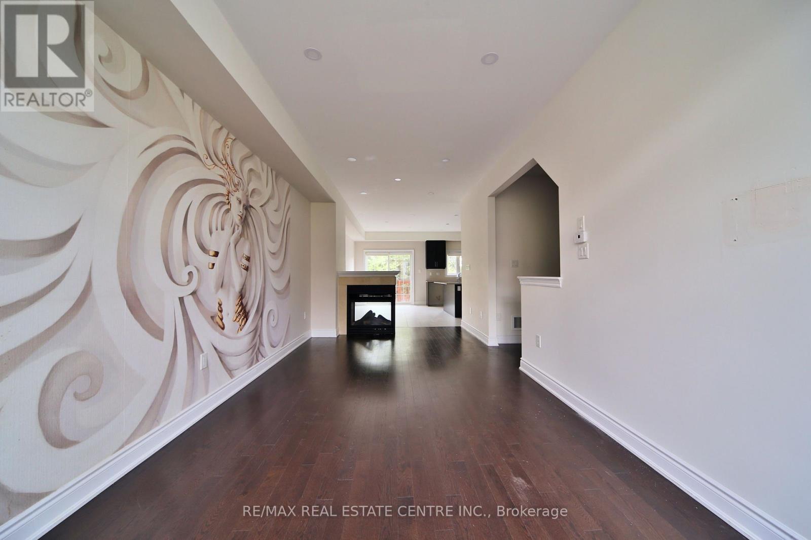 211 Appleton Court, Newmarket, Ontario  L3Y 0B8 - Photo 7 - N13741010