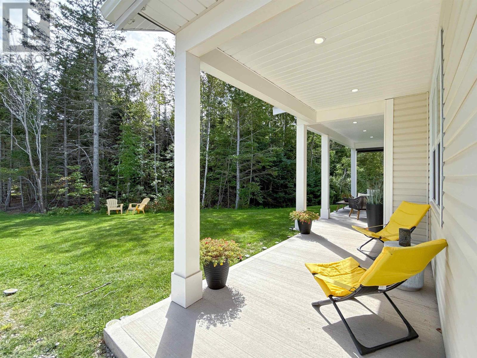 144 Shady Acres Drive, Brackley Beach, Prince Edward Island  C1E 2X4 - Photo 7 - 202622999