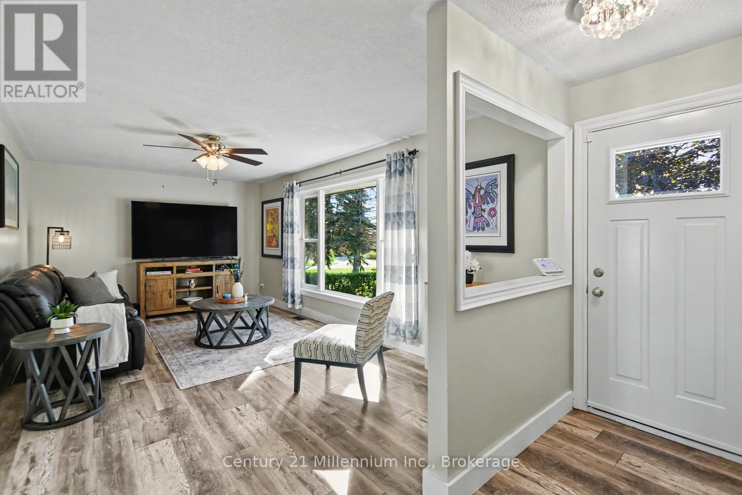 224 Margaret Street, Clearview (Stayner), Ontario  L0M 1S0 - Photo 5 - S13777658