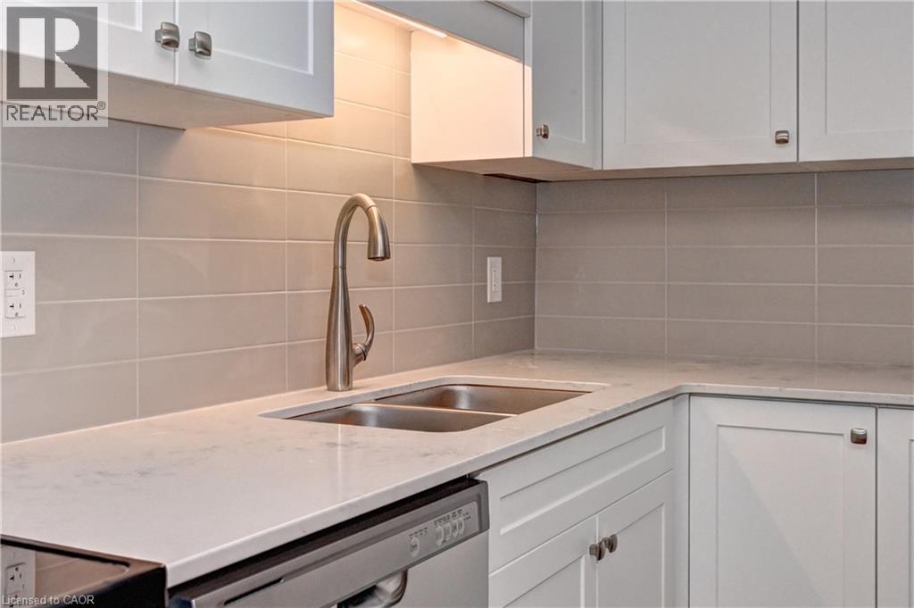 118 Gravel Ridge Trail Unit# E06, Kitchener, Ontario  N2E 0B8 - Photo 19 - 40862897