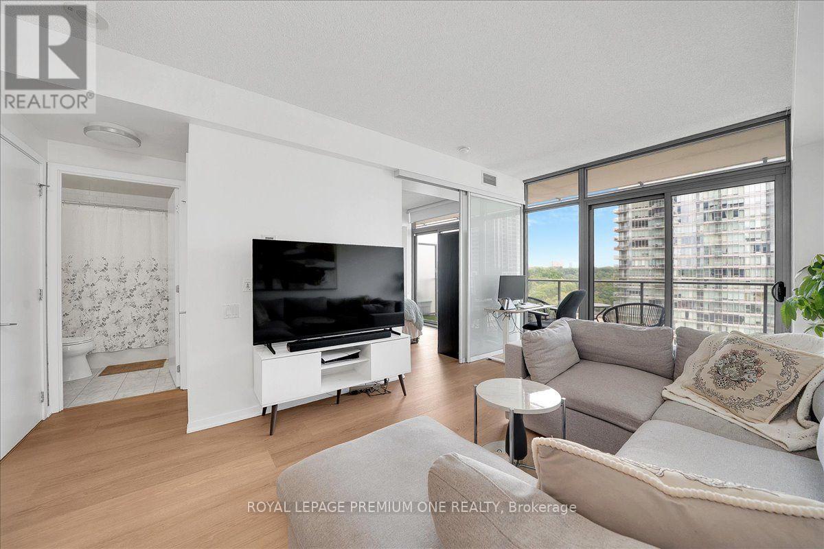 901 - 103 The Queensway, Toronto, Ontario  M6S 5B3 - Photo 10 - W13777682