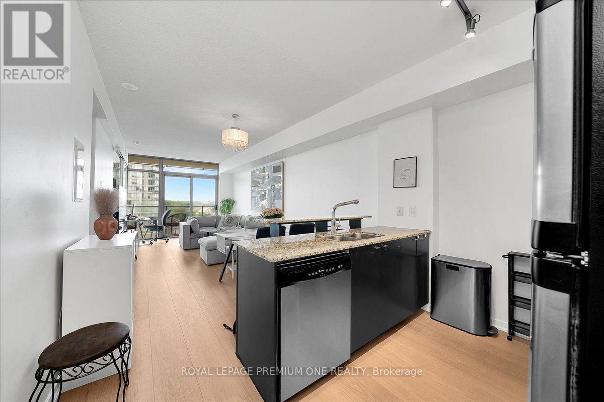 901 - 103 The Queensway, Toronto, Ontario  M6S 5B3 - Photo 7 - W13777682