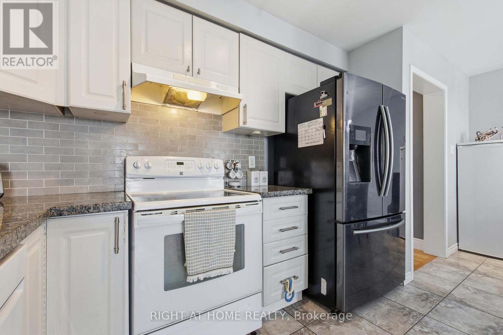 85 Seed House Lane, Halton Hills, Ontario  L7G 6K4 - Photo 17 - W13777694