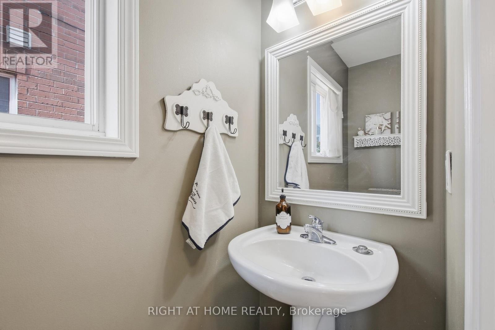 85 Seed House Lane, Halton Hills, Ontario  L7G 6K4 - Photo 21 - W13777694