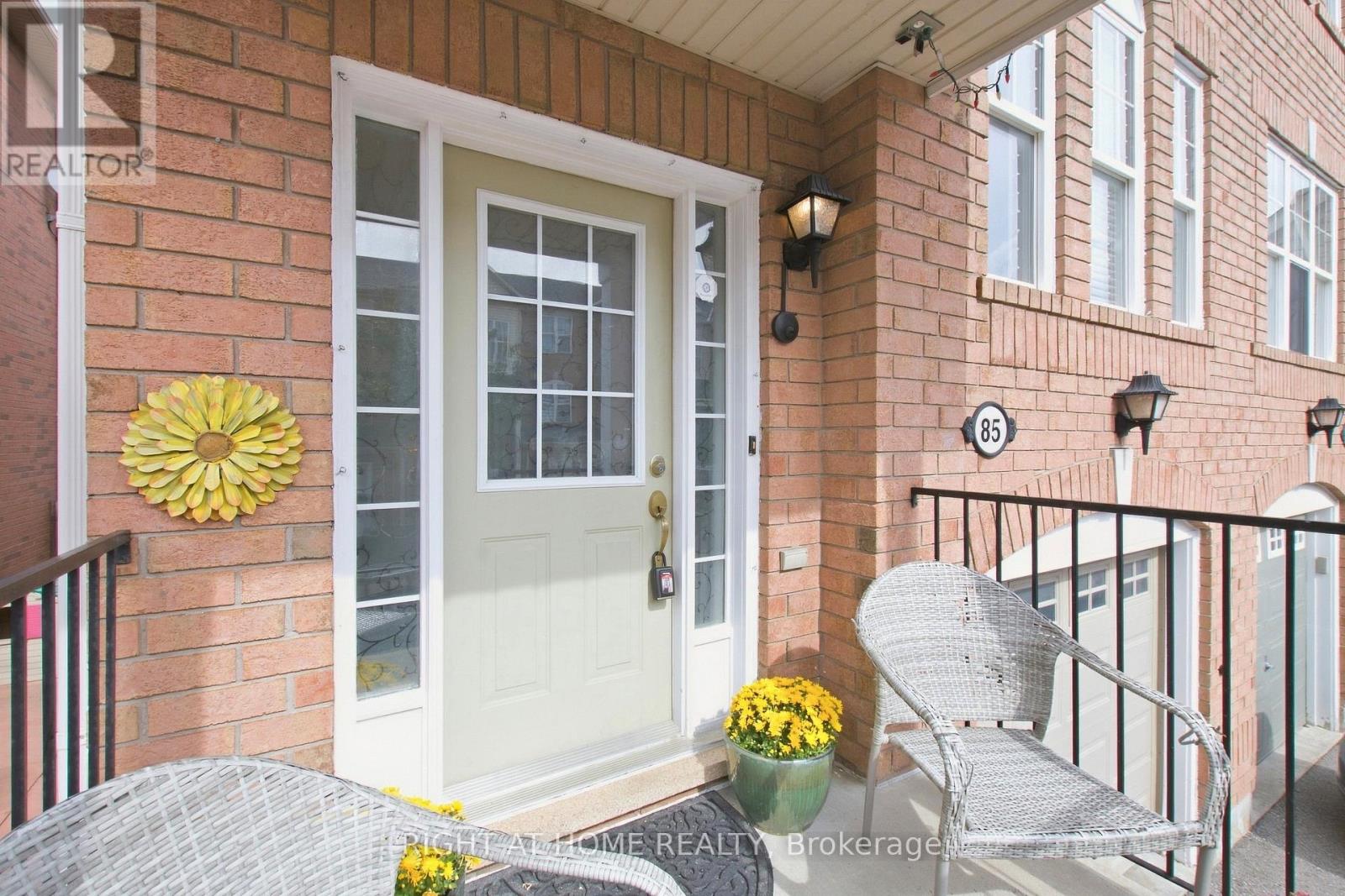 85 Seed House Lane, Halton Hills, Ontario  L7G 6K4 - Photo 4 - W13777694
