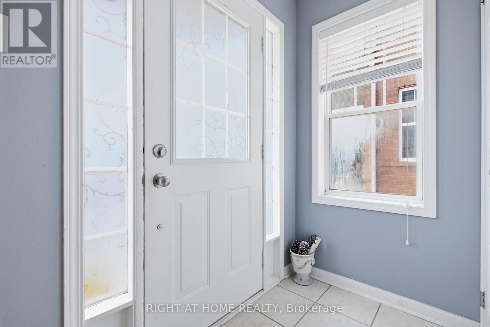 85 Seed House Lane, Halton Hills, Ontario  L7G 6K4 - Photo 5 - W13777694