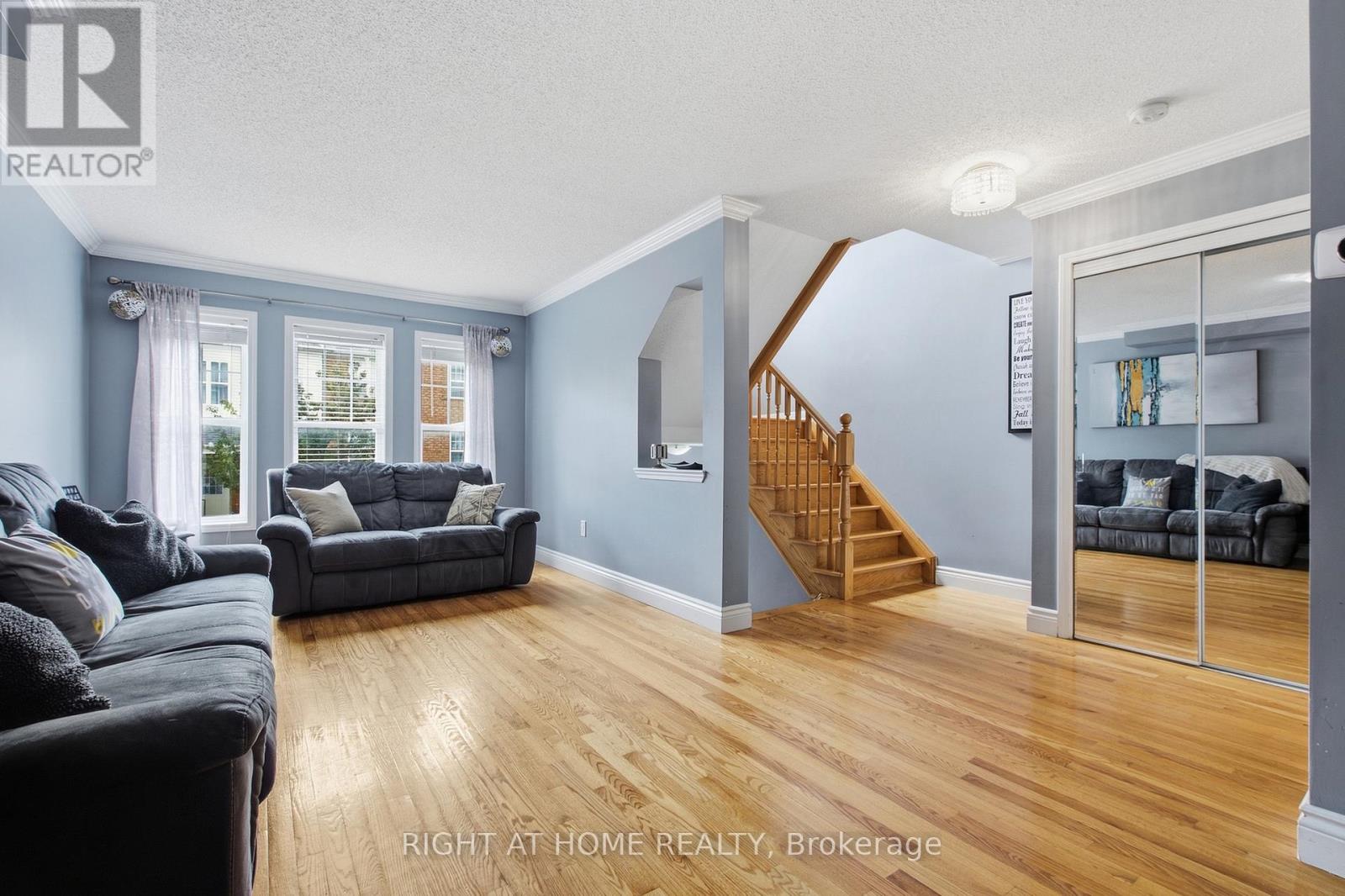 85 Seed House Lane, Halton Hills, Ontario  L7G 6K4 - Photo 7 - W13777694