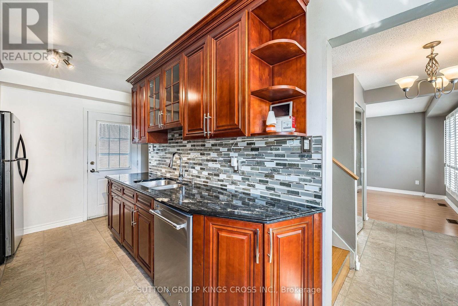2 Hemlark Court, Brampton, Ontario  L6S 2B7 - Photo 17 - W13777710
