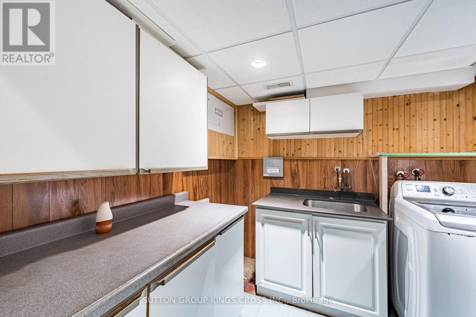 2 Hemlark Court, Brampton, Ontario  L6S 2B7 - Photo 39 - W13777710