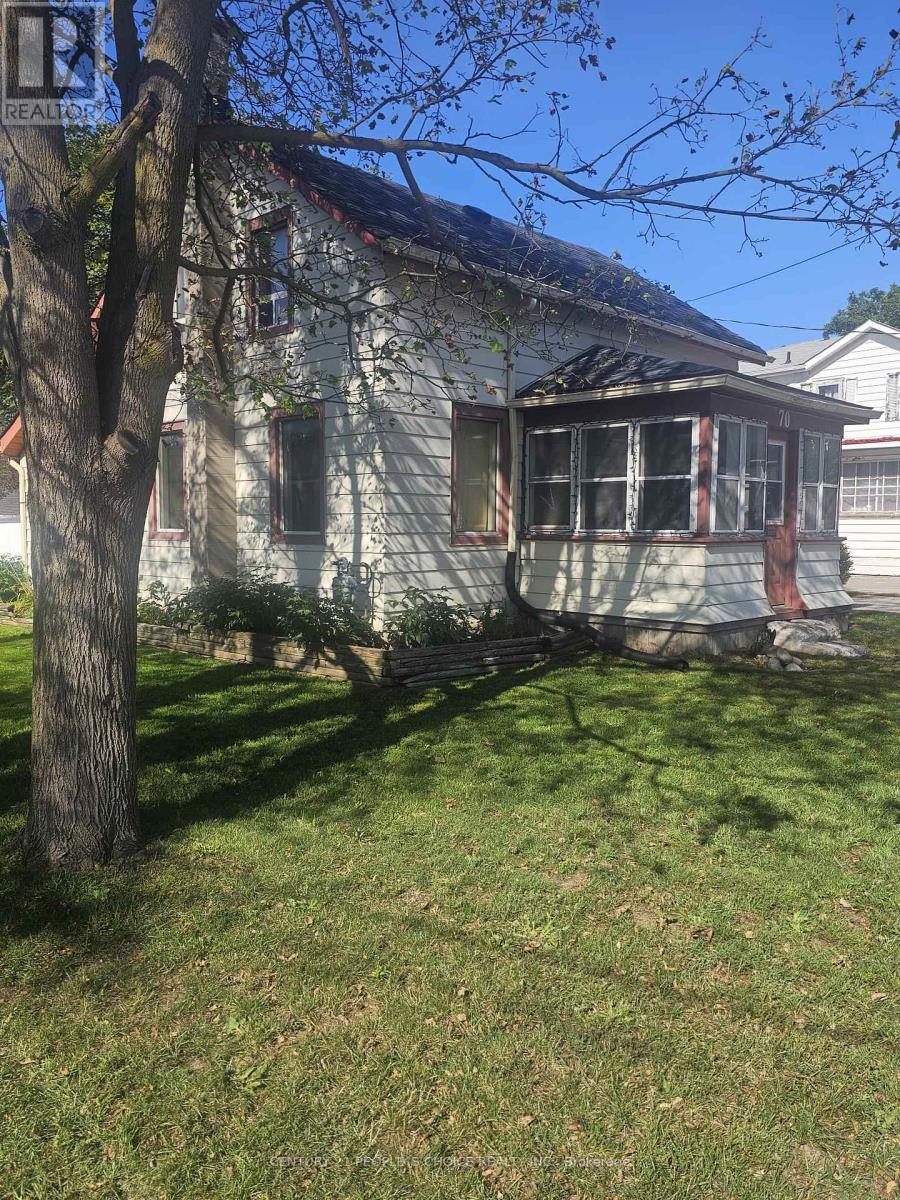 71 Queen St & 70 King Street, Kawartha Lakes, Ontario  K9V 1G5 - Photo 2 - X13776956
