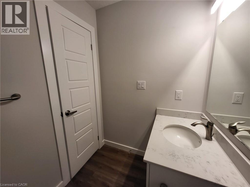 118 Gravel Ridge Trail Unit# E10, Kitchener, Ontario  N2E 0B8 - Photo 16 - 40862900