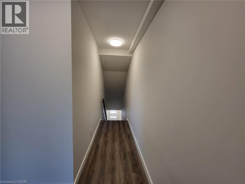 118 Gravel Ridge Trail Unit# E10, Kitchener, Ontario  N2E 0B8 - Photo 3 - 40862900