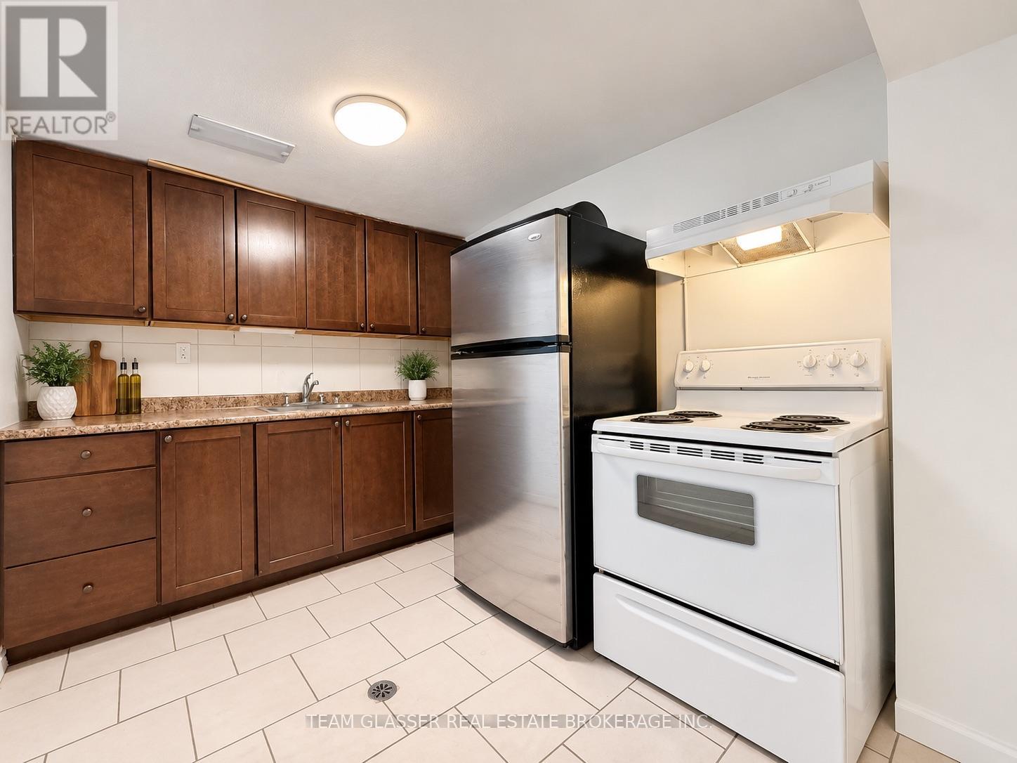 Lower - 884 Trafalgar Street, London East, Ontario N5Z 1E8 - Photo 5 - X13777728