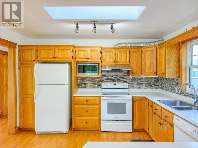 47 Anne Crescent, Stratford, Prince Edward Island  C1B 1M8 - Photo 4 - 202622654
