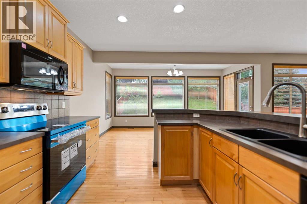 49 Panamount Rise NW photo 19