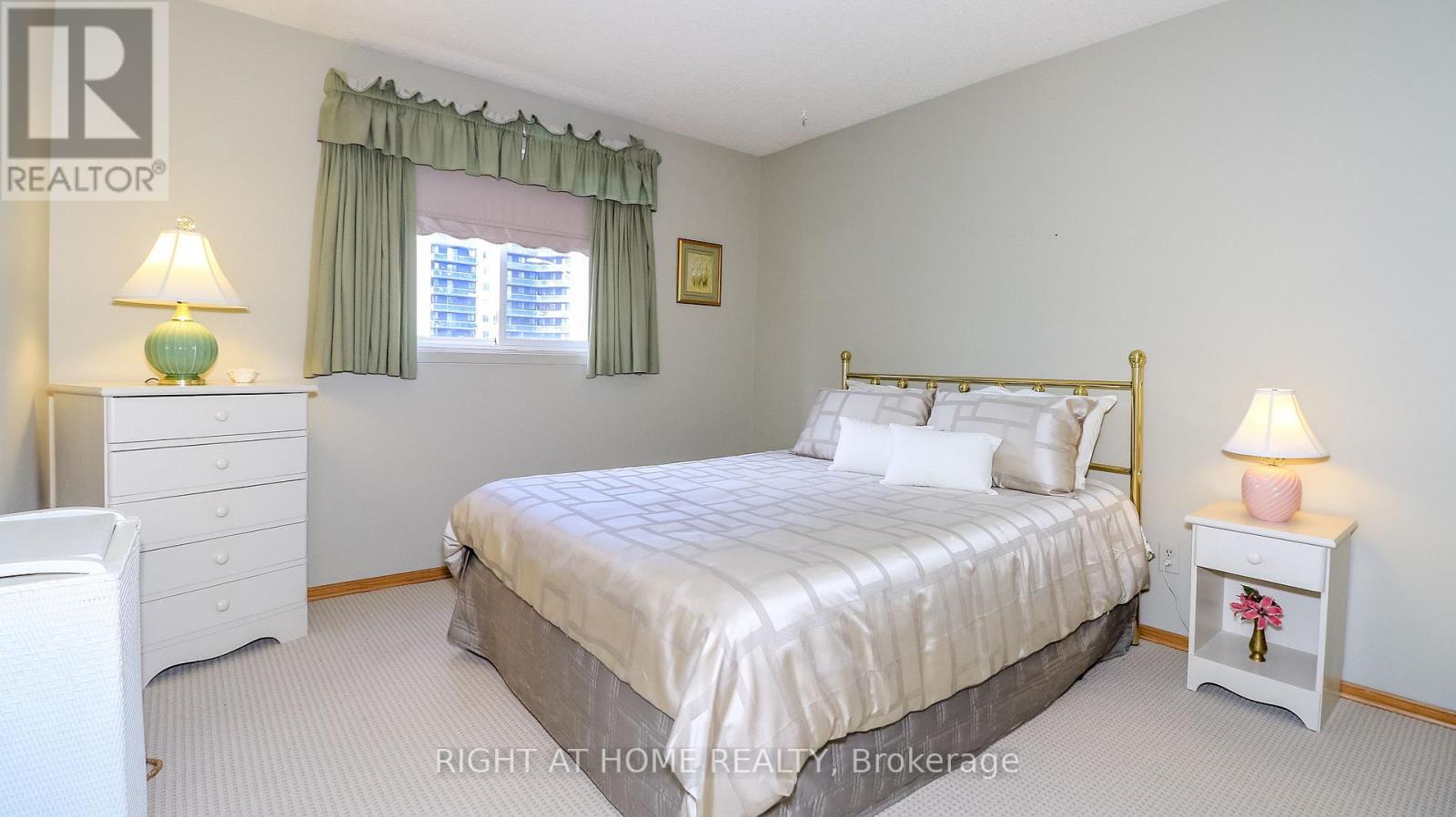 10 Campfire Court, Barrie, Ontario  L4M 5G9 - Photo 30 - S13776206