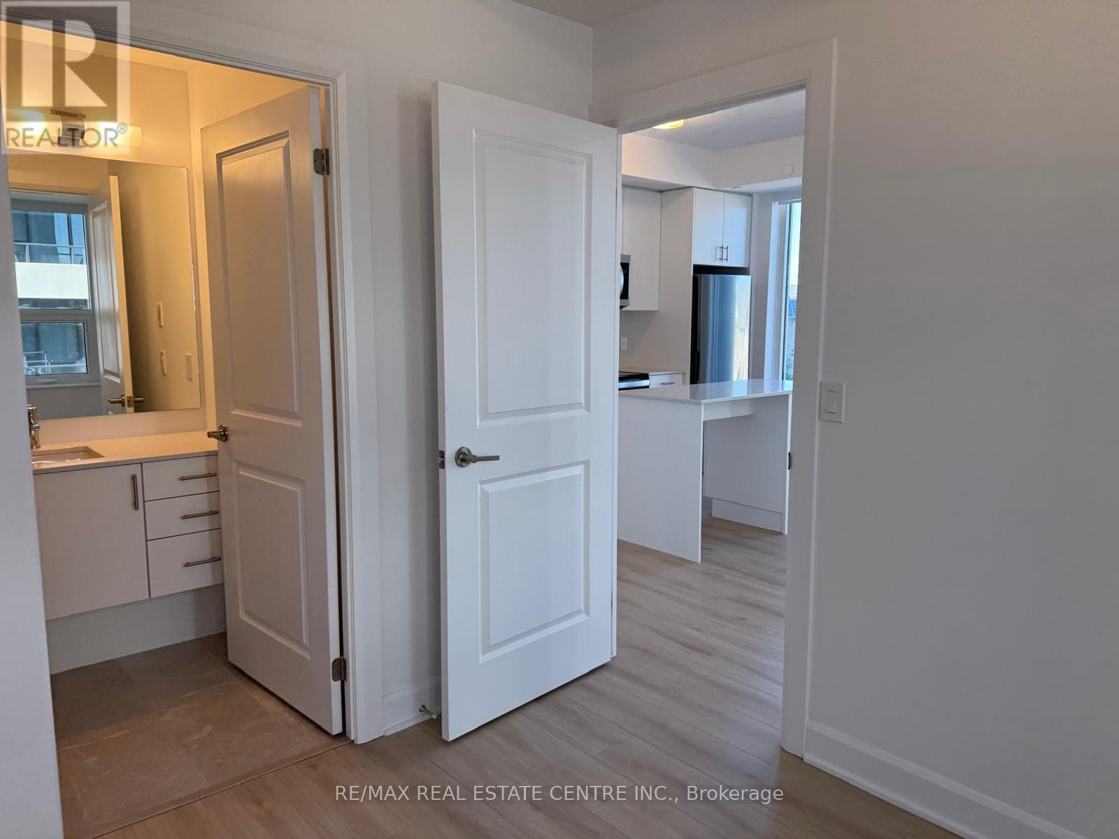 310 - 3240 William Coltson Avenue, Oakville, Ontario  L6H 0X1 - Photo 23 - W13777720
