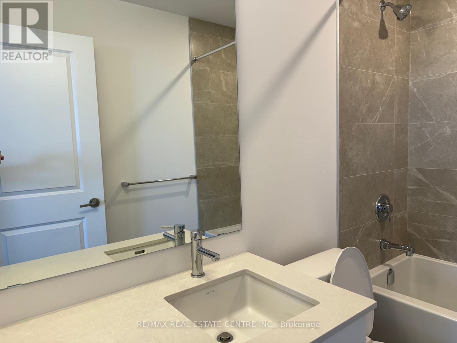 310 - 3240 William Coltson Avenue, Oakville, Ontario  L6H 0X1 - Photo 8 - W13777720