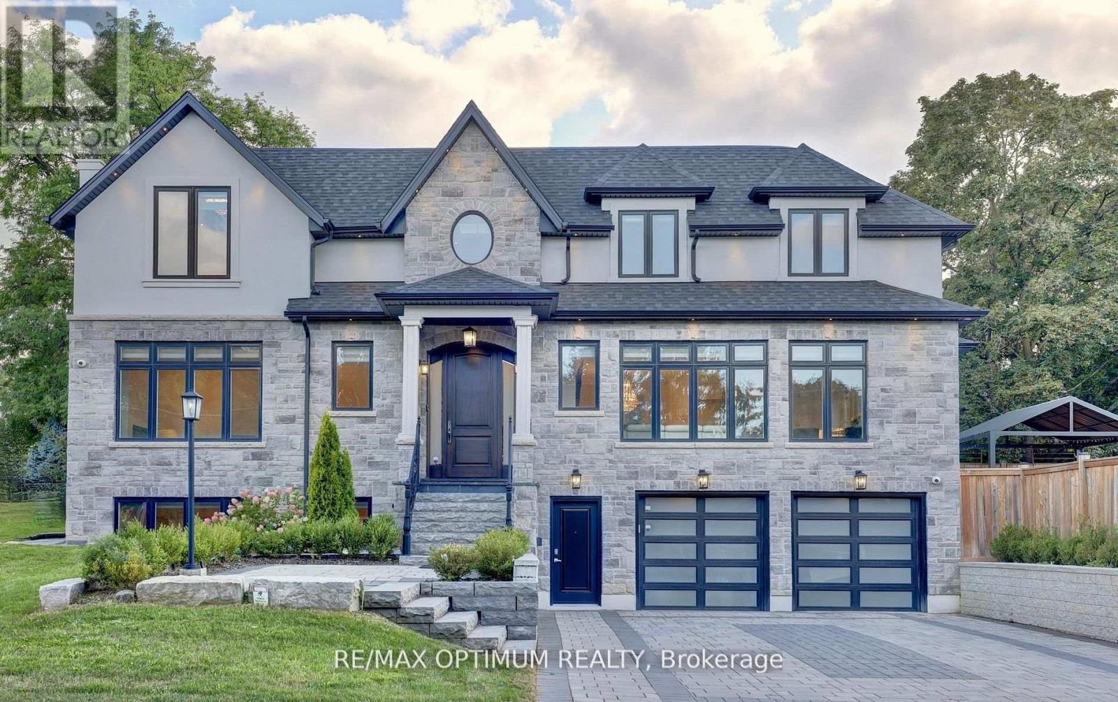 26 PIONEER DRIVE, Mississauga, Ontario