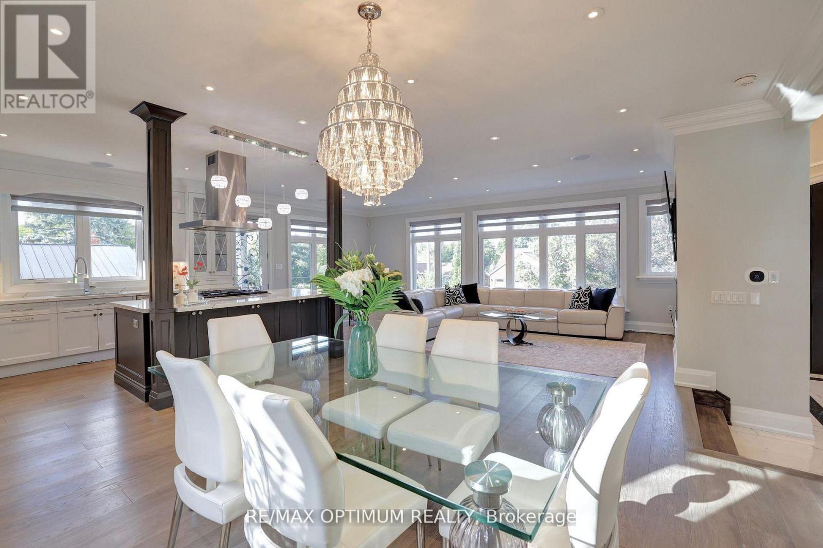 26 Pioneer Drive, Mississauga, Ontario  L5M 1G9 - Photo 12 - W13777734