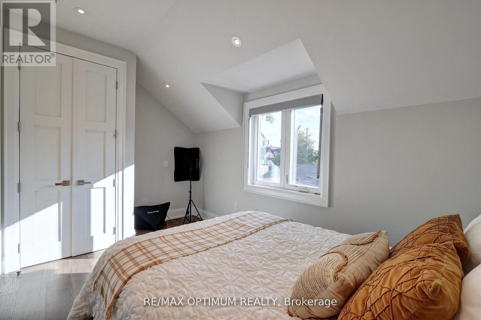 26 Pioneer Drive, Mississauga, Ontario  L5M 1G9 - Photo 32 - W13777734