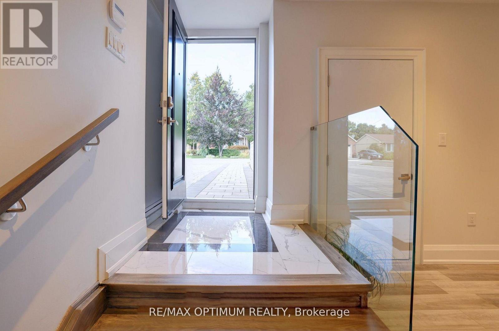 26 Pioneer Drive, Mississauga, Ontario  L5M 1G9 - Photo 37 - W13777734