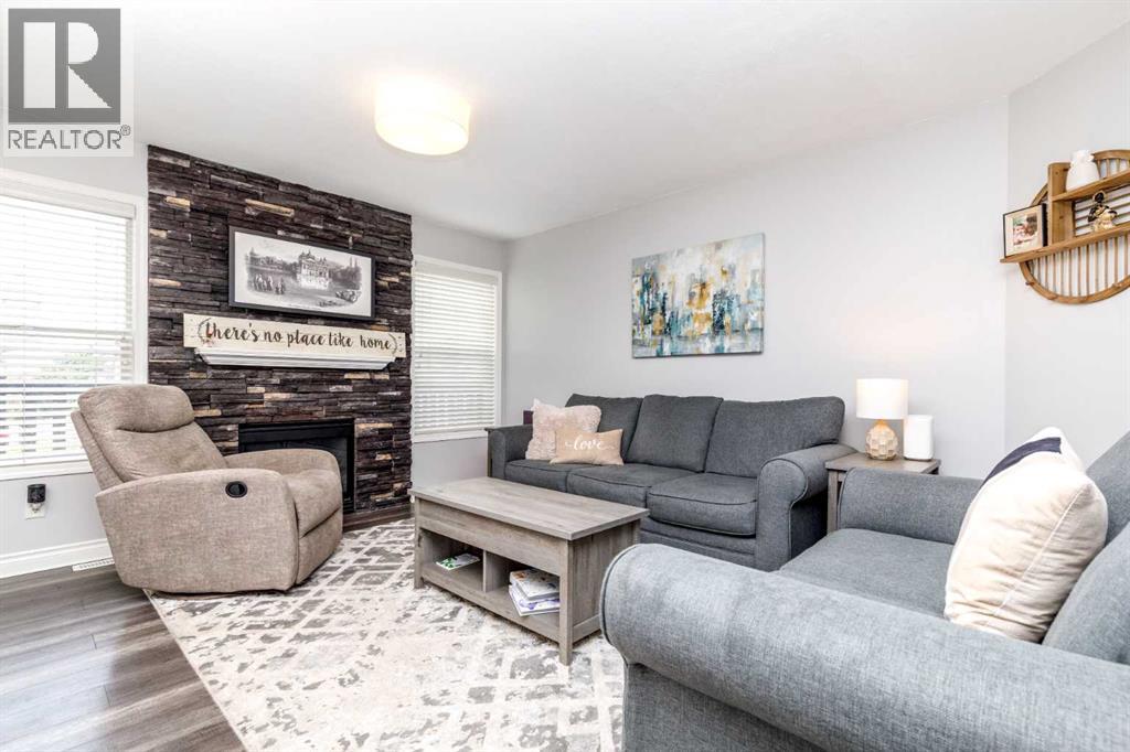 18 Arnold Close, Red Deer, Alberta  T4R 3G2 - Photo 9 - A2344322