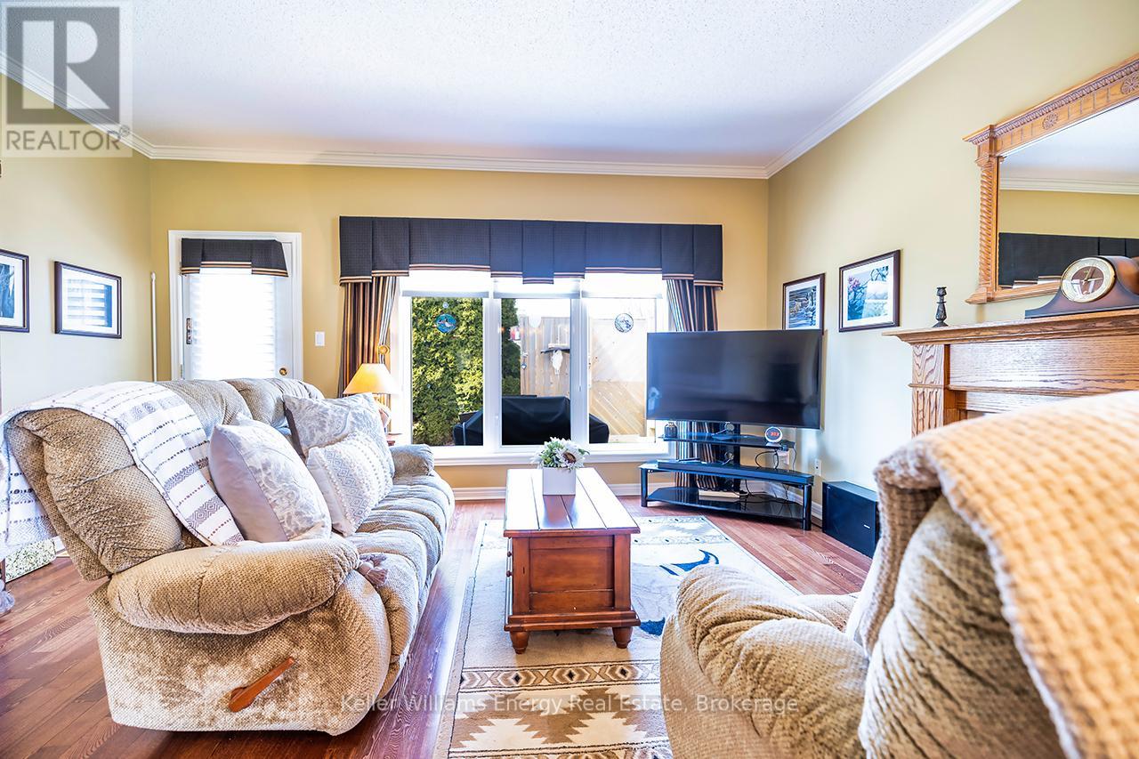 8 Hinkley Trail, Clarington, Ontario  L1B 1P4 - Photo 16 - E13733720