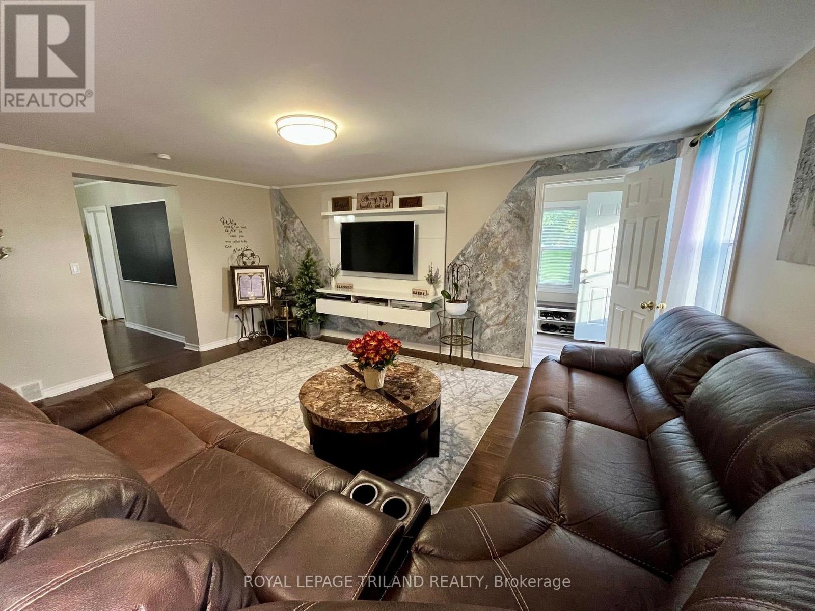 37 Broadway Street, Newbury, Ontario  N0L 1Z0 - Photo 14 - X13777782