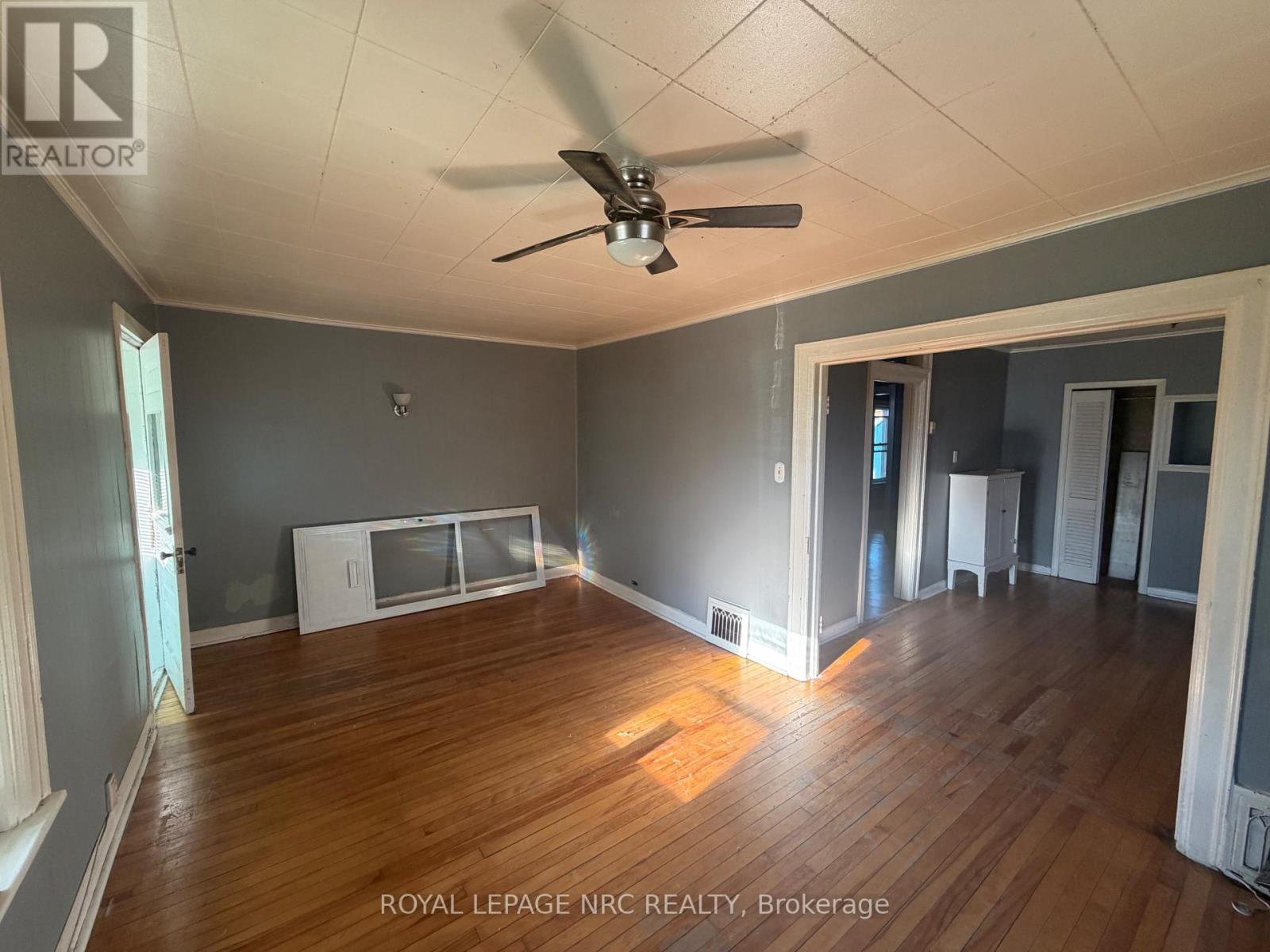 37 Wright Street, Welland, Ontario  L3B 2K2 - Photo 8 - X13777738