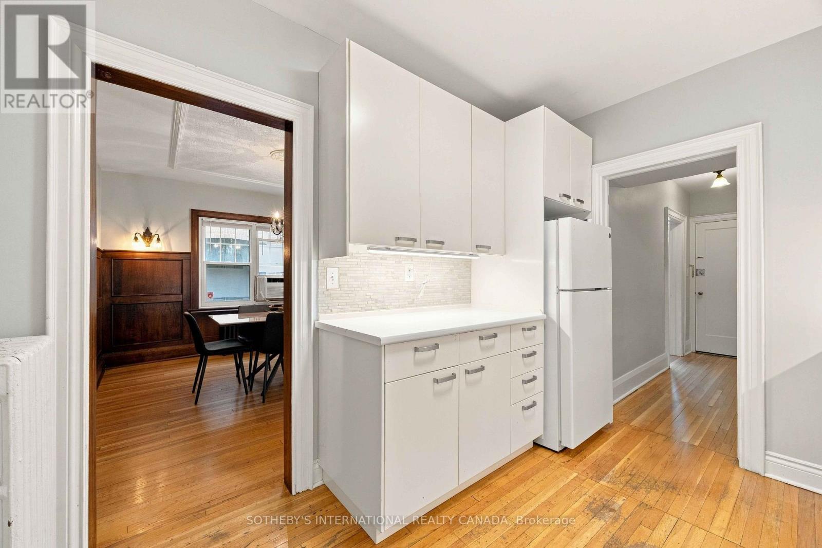 Main - 14 Kilbarry Road, Toronto, Ontario M5P 1K5 - Photo 10 - C13777744
