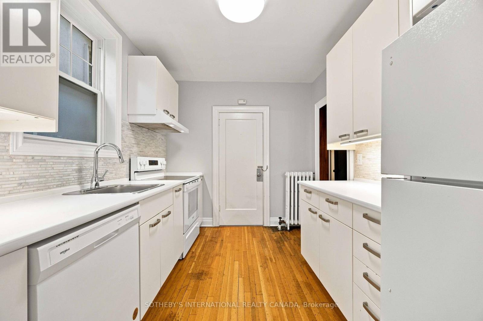 Main - 14 Kilbarry Road, Toronto, Ontario M5P 1K5 - Photo 12 - C13777744