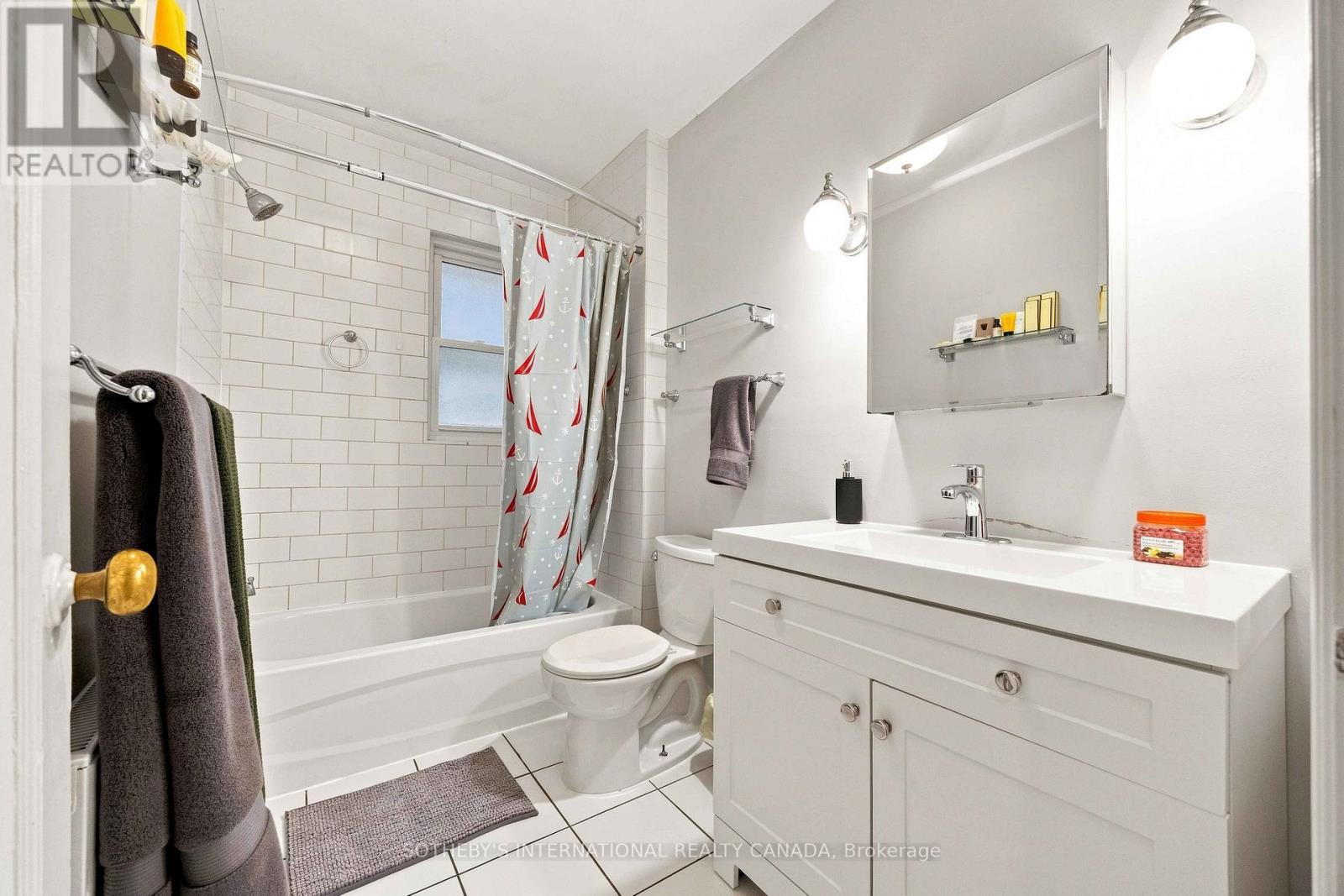 Main - 14 Kilbarry Road, Toronto, Ontario M5P 1K5 - Photo 13 - C13777744