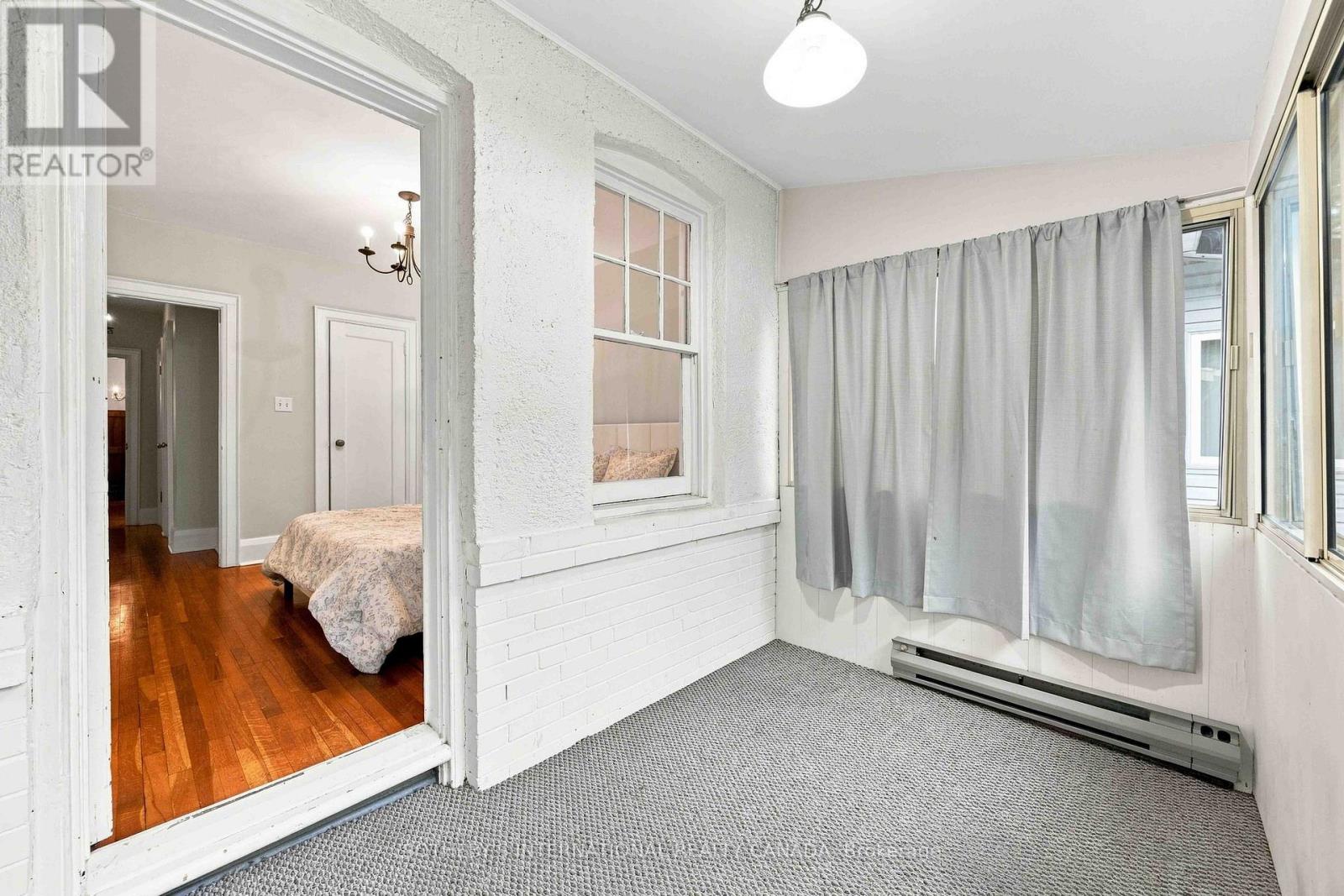 Upper - 14 Kilbarry Road, Toronto, Ontario  M5P 1K5 - Photo 17 - C13777752