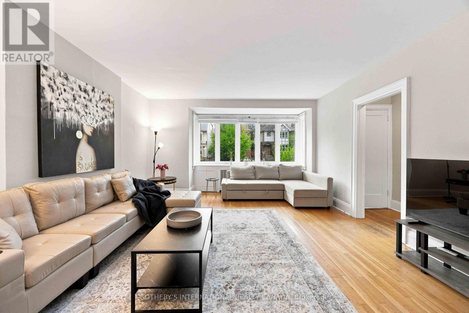 Upper - 14 Kilbarry Road, Toronto, Ontario  M5P 1K5 - Photo 4 - C13777752