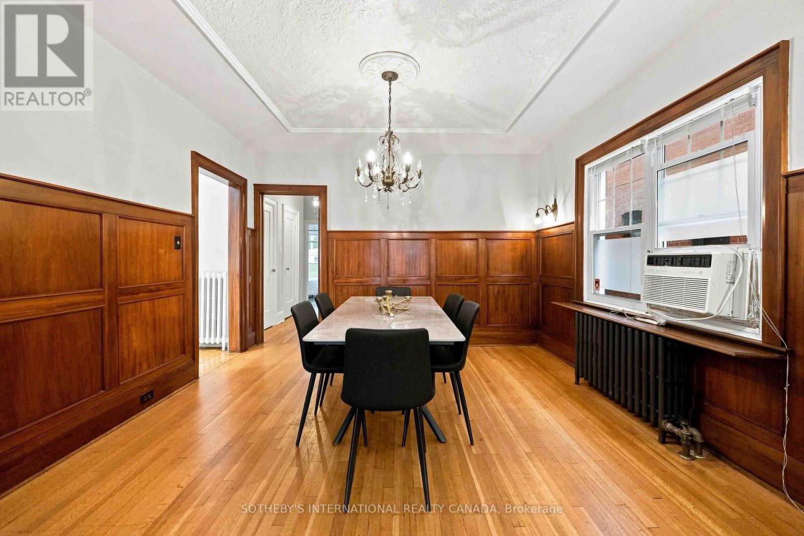 Upper - 14 Kilbarry Road, Toronto, Ontario  M5P 1K5 - Photo 6 - C13777752