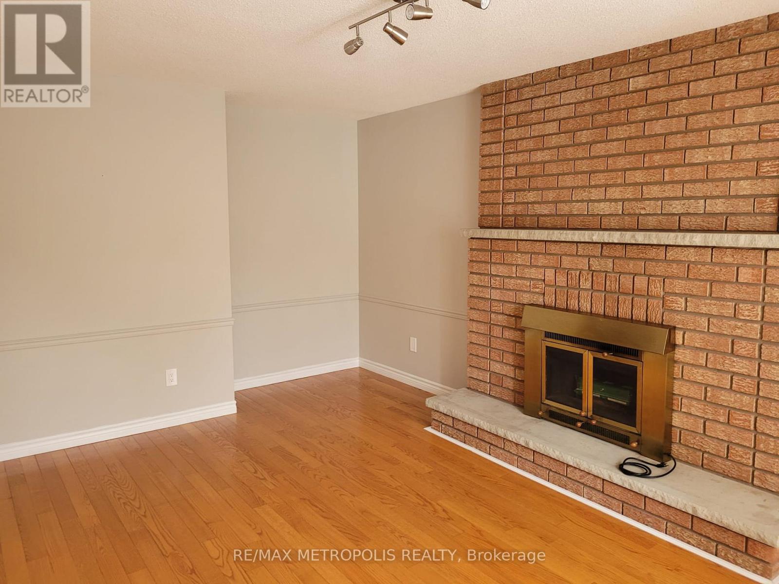 83 Windrush Trail, Toronto, Ontario  M1C 3Z9 - Photo 3 - E13777780