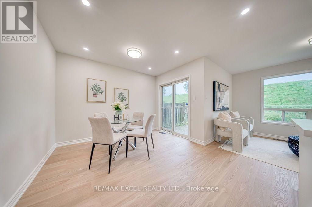 561 Caboto Trail, Markham, Ontario  L3R 5S2 - Photo 14 - N13777750
