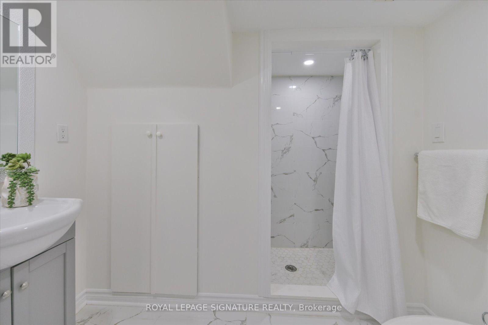 587 Candlestick Circle, Mississauga, Ontario  L4Z 0B3 - Photo 22 - W13777736