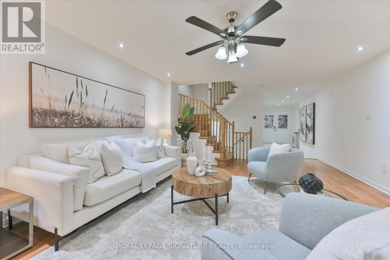587 Candlestick Circle, Mississauga, Ontario  L4Z 0B3 - Photo 3 - W13777736