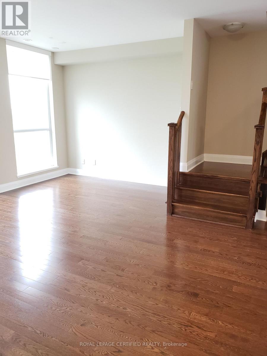3 - 160 Little Creek Road, Mississauga, Ontario  L5R 0E9 - Photo 5 - W13776366