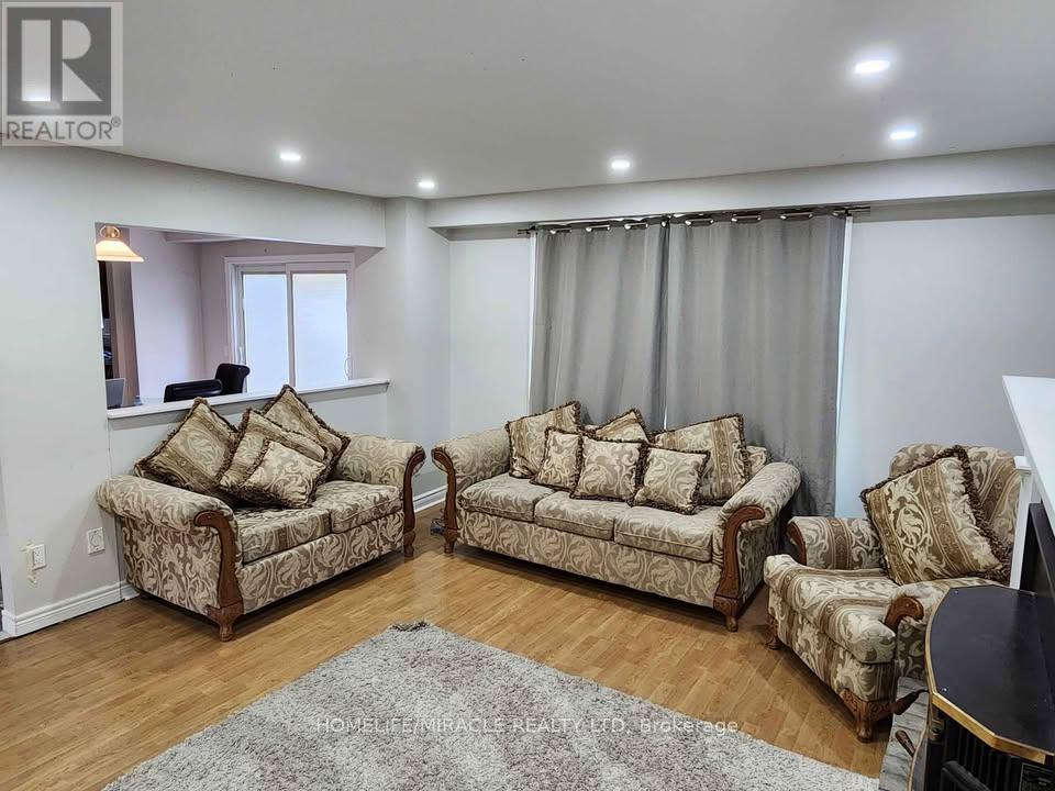26 Blueberry Drive, Hamilton, Ontario  L8E 4S1 - Photo 4 - X13777748