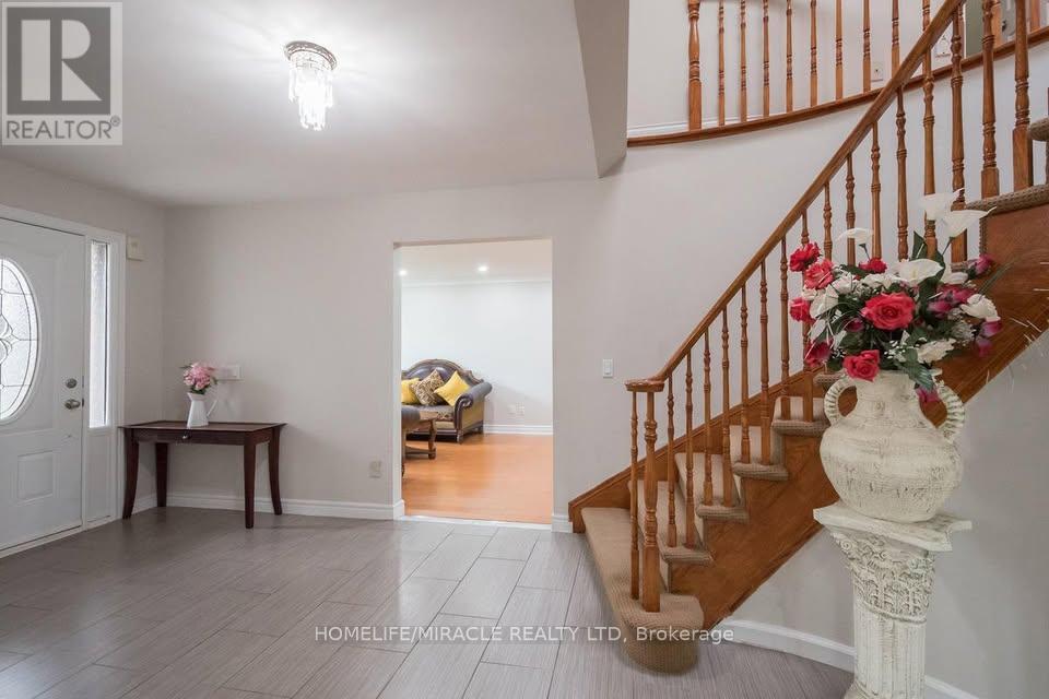 26 Blueberry Drive, Hamilton, Ontario  L8E 4S1 - Photo 6 - X13777748